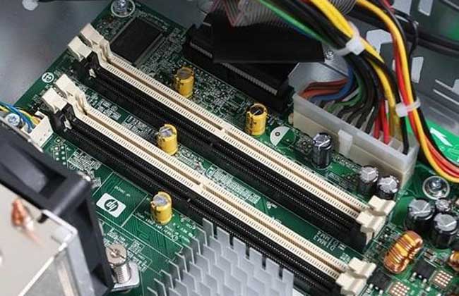 电脑为什么自动关机自动开机,电脑关机了主机过几秒才关机