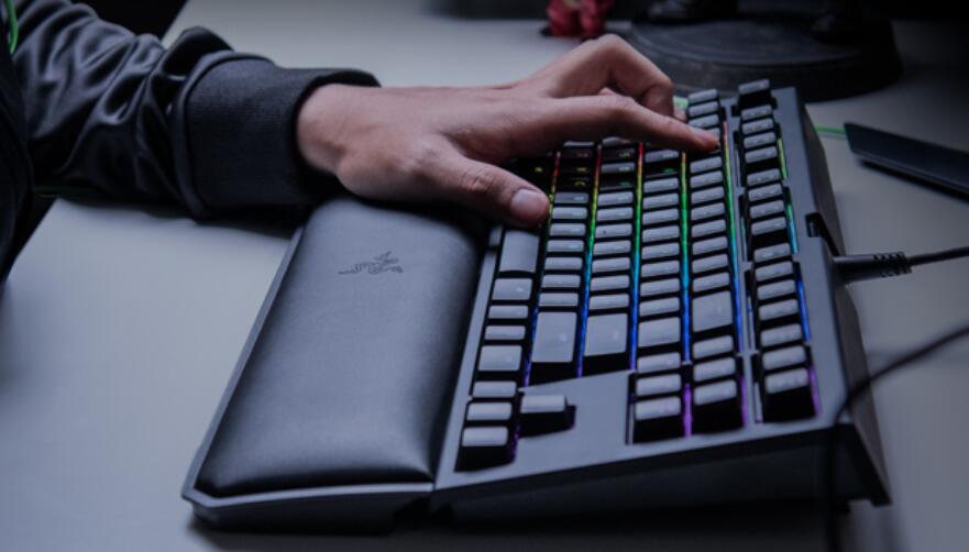 吃鸡手机机械键盘,吃鸡公认最好的游戏键盘