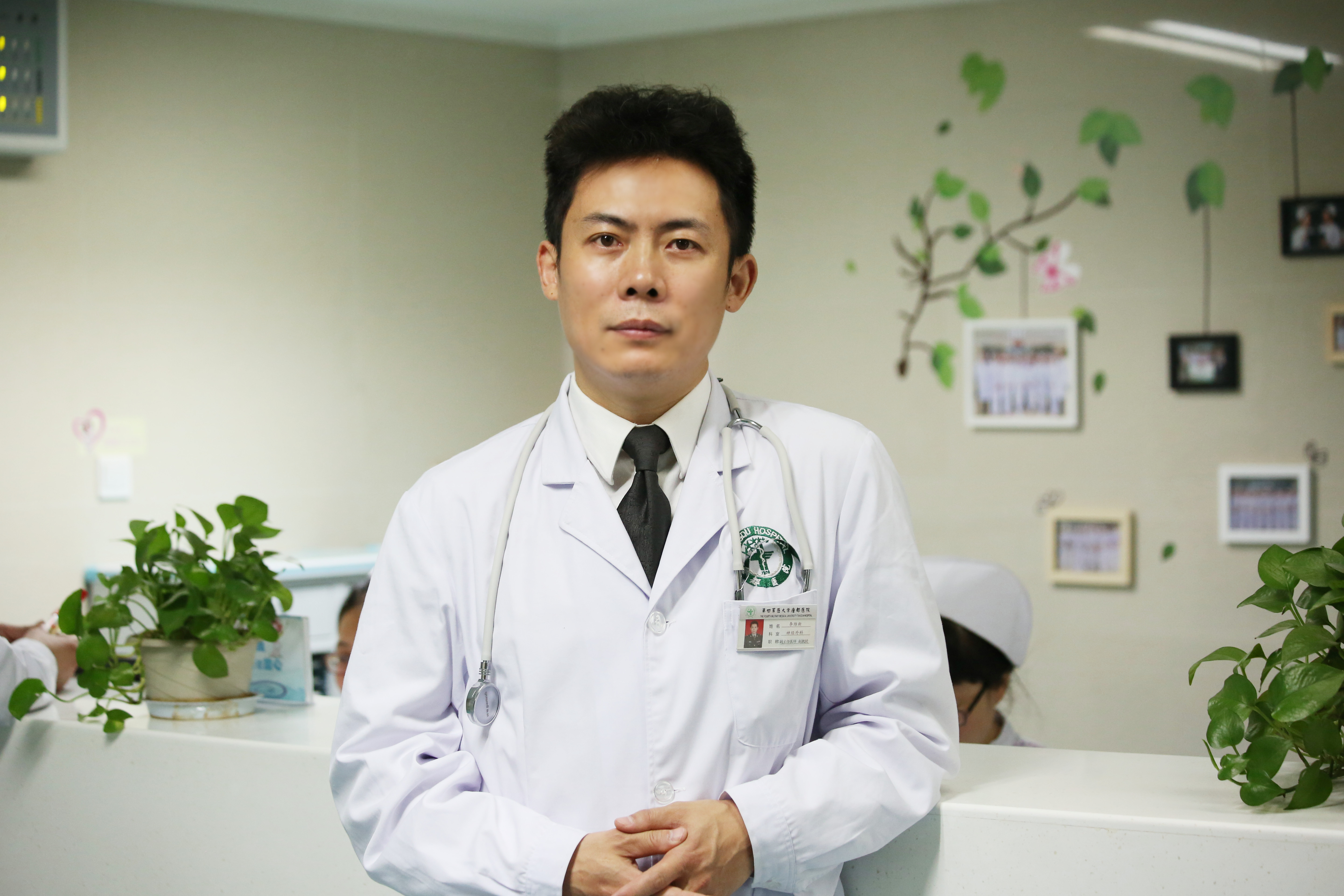 颈椎病与颈性眩晕疾病,颈椎病与肩胛痛