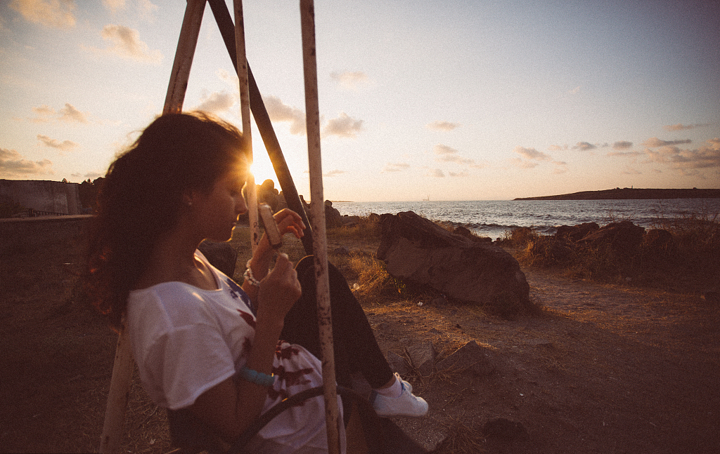 如何与失恋的天秤女相处,和平精英失恋了怎么办