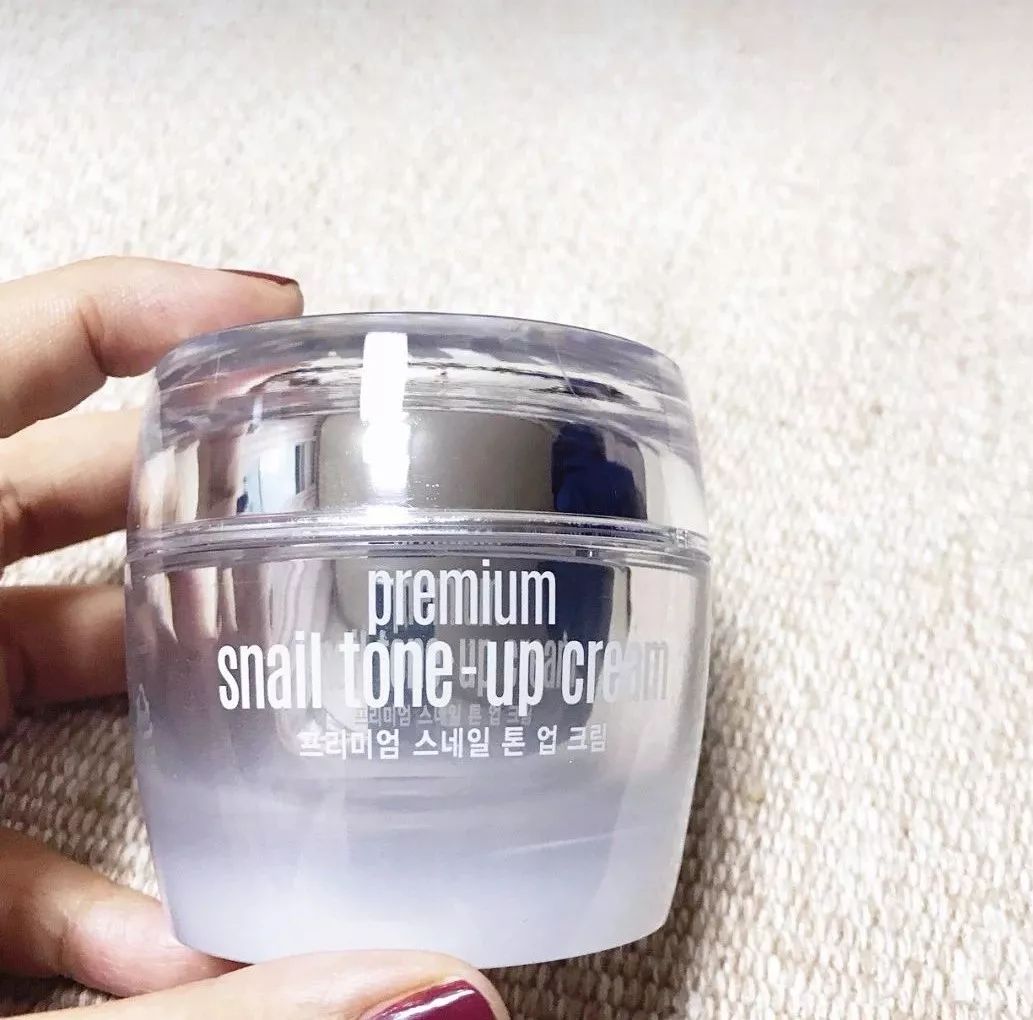 如何让素颜霜不易脱妆,素颜霜脱妆太快怎么办