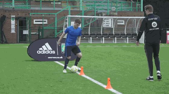 足球青训运球完整课,足球青训个人盘带训练