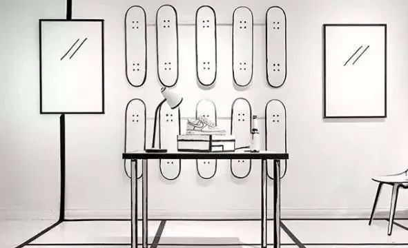 六块钱穿上Supreme不是梦，突破次元壁来圈钱！