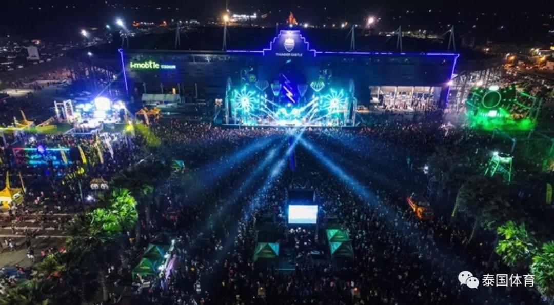 盘点:炼尸房边、大海之滨和群山环绕的泰国十大神奇球场