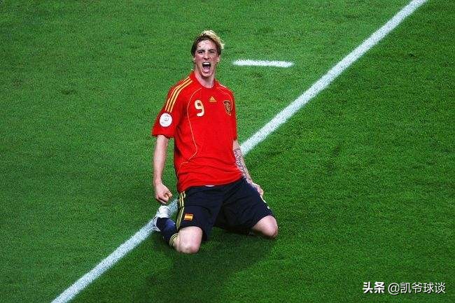 足球史上最伟大的十位7号,你心目中的足坛最强9号