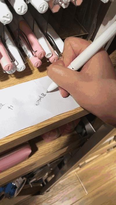 miniso名创优品hellokitty盲盒,抖音同款miniso