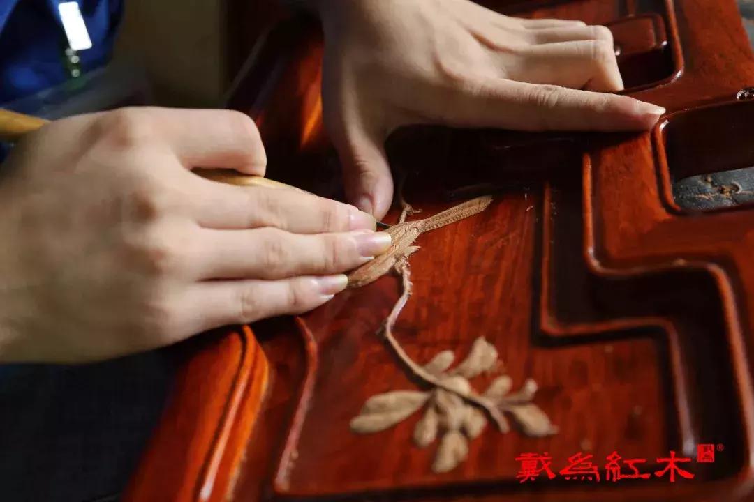 红木家具鉴别最简单方法,实用指南如何正确的挑选红木家具