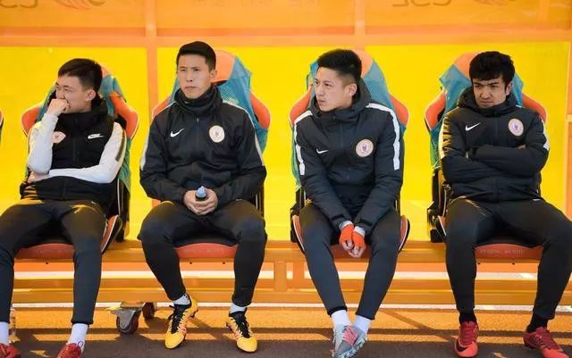 王楚还能踢球么,王楚现在还踢球吗