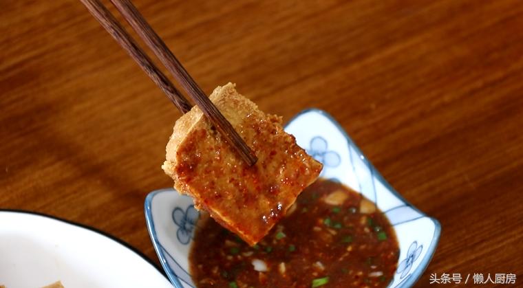 秘制臭豆腐料汁怎么调,不臭的臭豆腐酱料制作方法