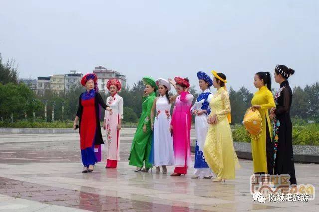 人真多！要挤爆金滩了，防城港再一次嗨翻了！