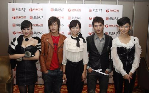 夏家三千金唐嫣戚薇是亲姐妹吗,夏家三千金演员今昔对比唐嫣戚薇