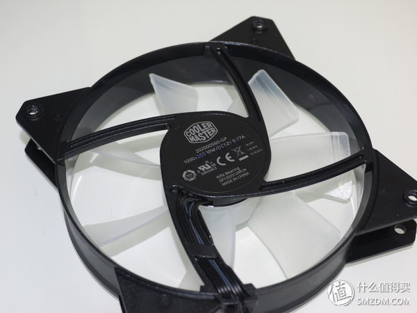 Zen+启动！船新组合RyzenR72700X+华硕ROGX470F—RGB开箱