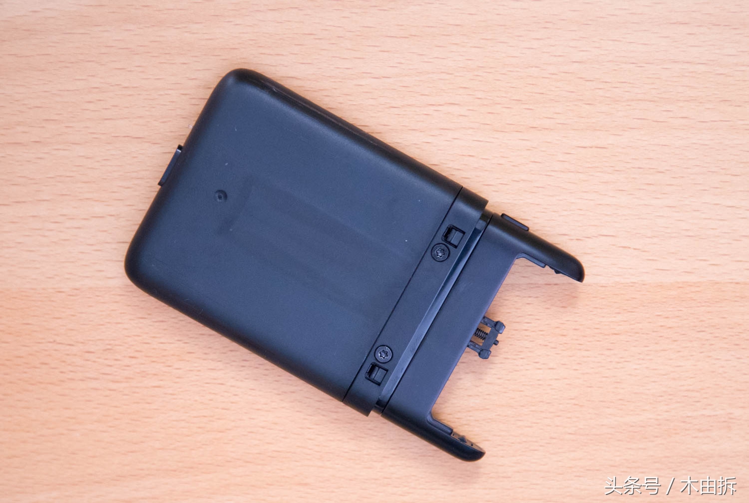 199元小米便携式电动剃须刀拆解