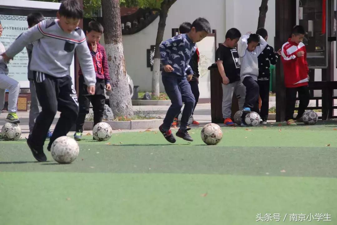 小足球众愿望——一起来围观我们的足球社团吧