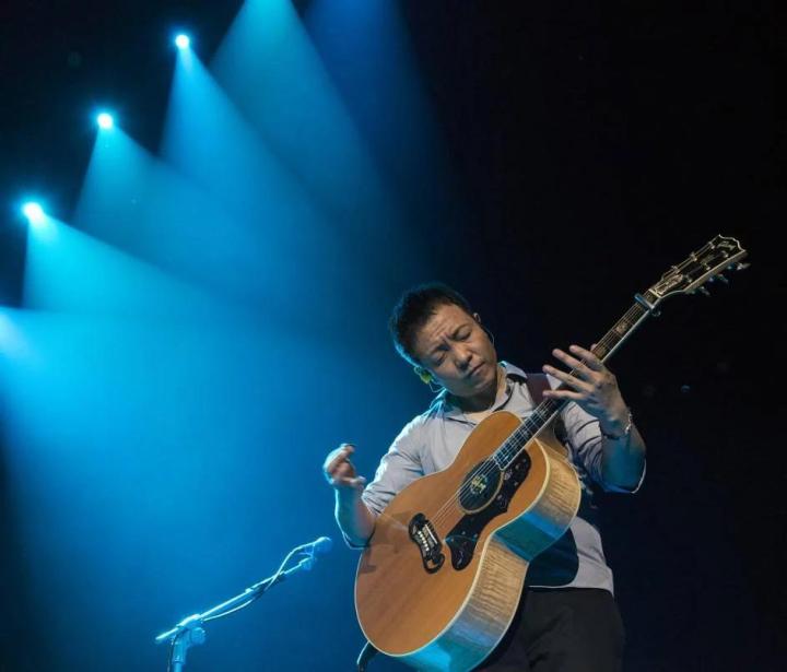 ktv现场气氛好的摇滚歌曲推荐,ktv摇滚歌曲经典老歌