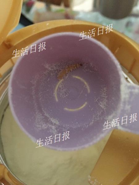 美素佳儿奶粉新鲜,皇家美素佳儿2段发现小黑点