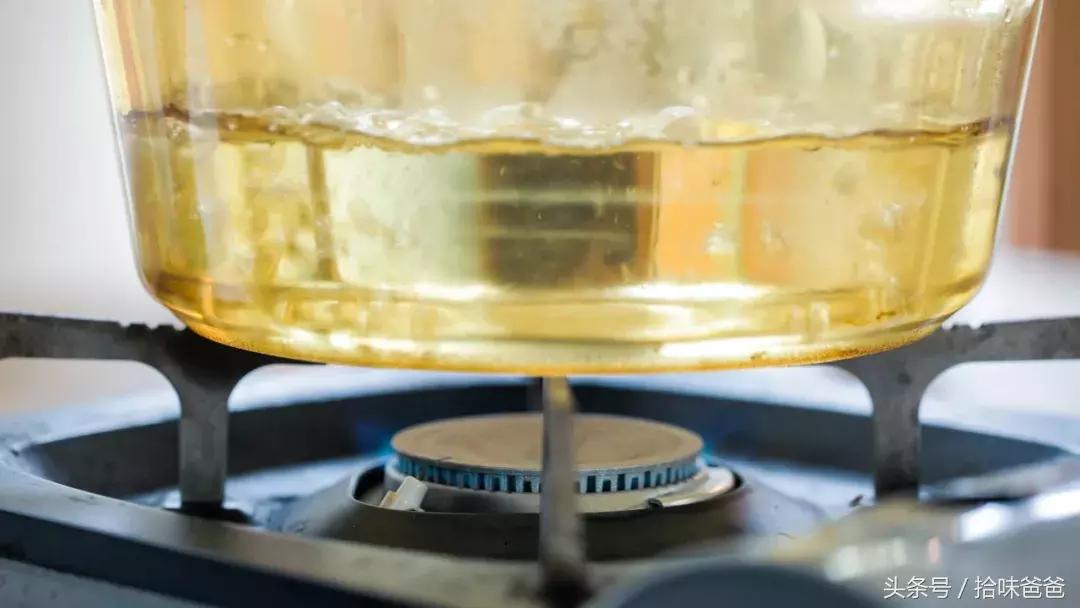 儿童手工制作米线,小宝宝做的米线真好吃