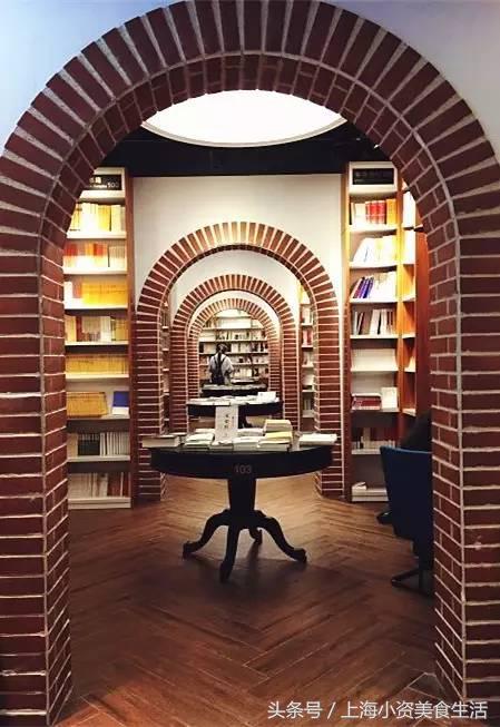 读书季让我们一起走进书香,读书环境优美的书店