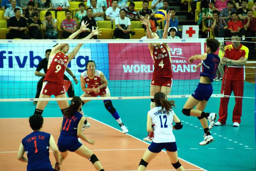 女排为什么要穿球服,女排为什么要穿短裤打球