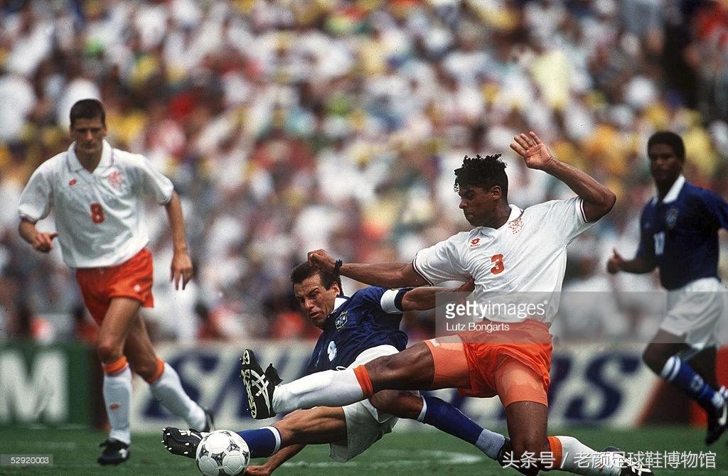 1994世界杯足球鞋回顾视频,2010世界杯足球鞋款式