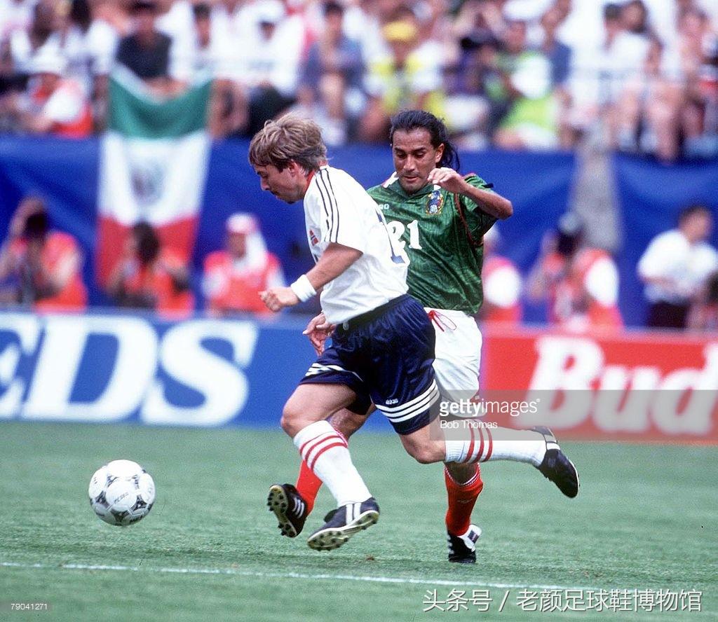 1994世界杯足球鞋回顾视频,2010世界杯足球鞋款式