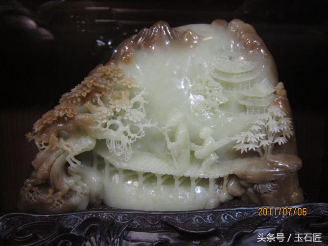 岫玉雕刻的大玉璧摆件简介图片,岫玉雕刻玉马摆件价格