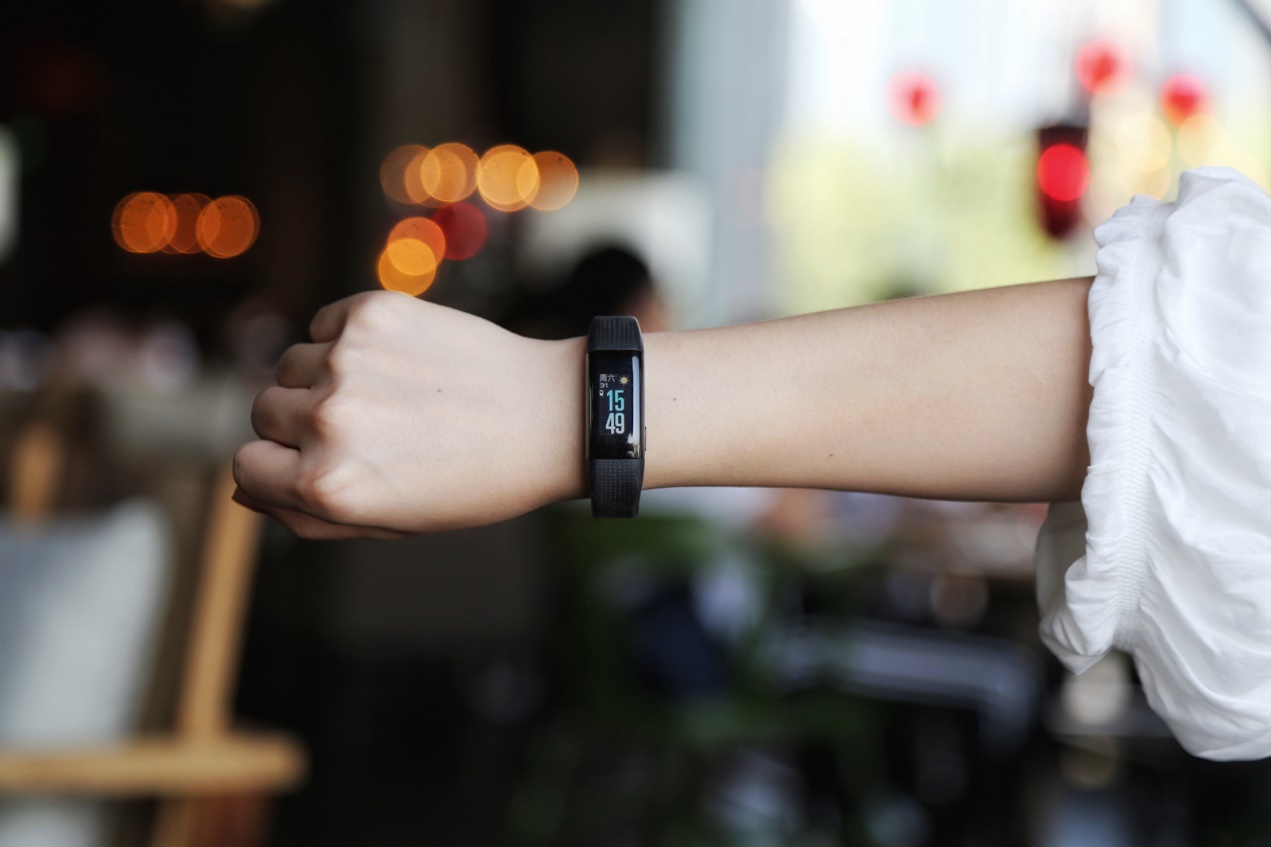 功能全的智能手环,功能最好的运动手环