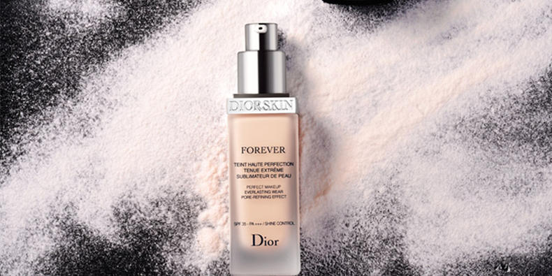 干性皮肤选错粉底，脸就像鱼鳞，美妆达人亲测7款水润粉底分享