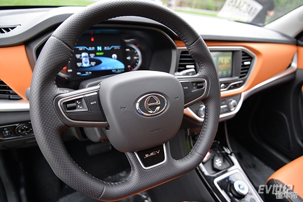 续航300公里最便宜的新能源车suv,续航超300新能源suv