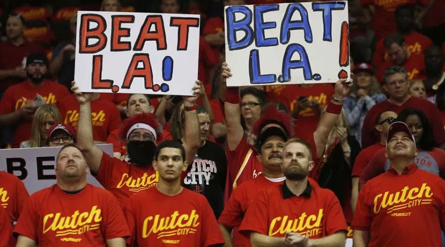 湖人打凯尔特人还是76人有优势,凯尔特人四比零横扫湖人