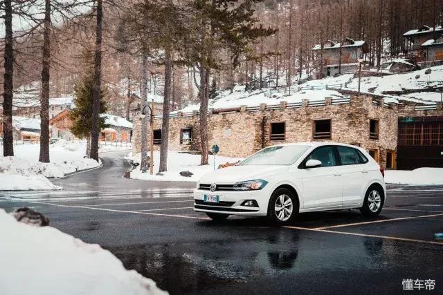 大众polo2022款1.5t和飞度1.5t,新款大众polo试驾