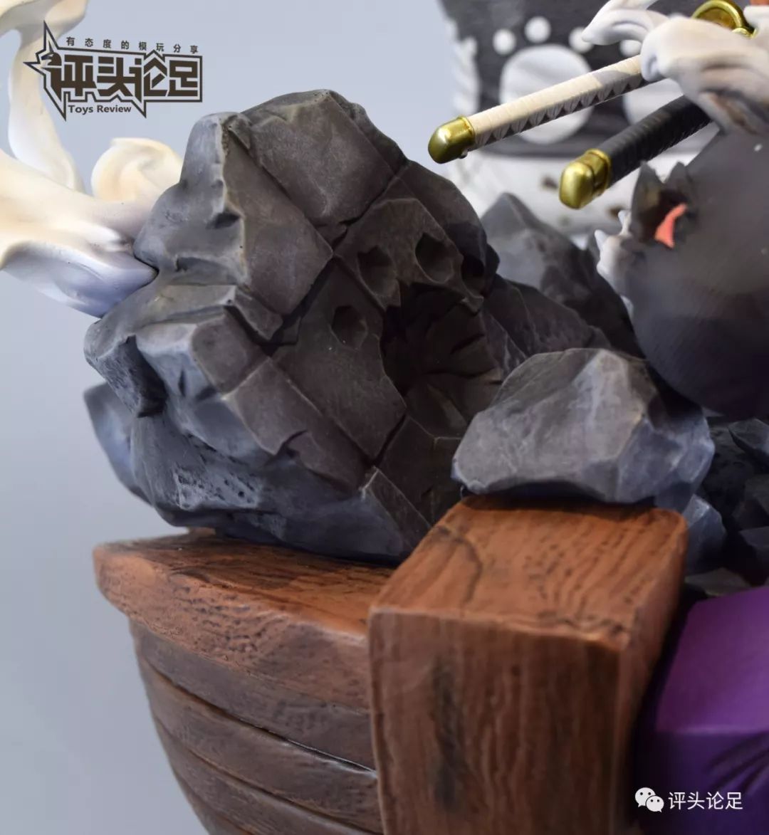 岛上死斗！帅哭！UCSTUDIO海贼王雕像手办索隆VS暴君熊