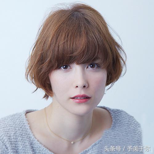 适合长脸大脸女生的短发型,长脸女生适合的发型短发合集