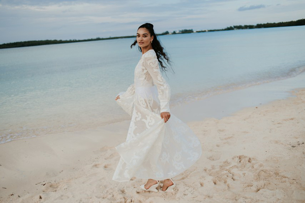 维密天使秀白色小翅膀,维密天使丝绸之路