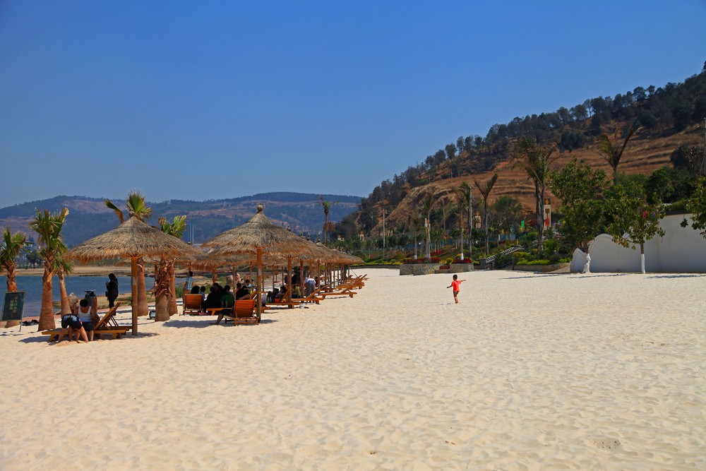 玉溪市十大旅游景点,云南玉溪旅游景点