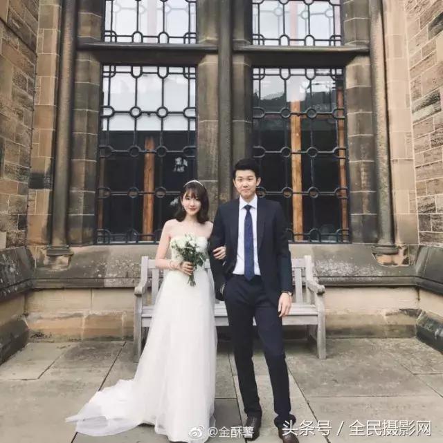 你负责貌美如花，我负责拍照那些一起开网店的摄影师情侣们~