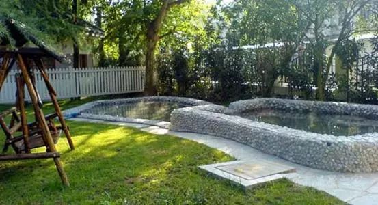 这趟高铁列车上的美食全国独有,渝贵高铁沿途风景