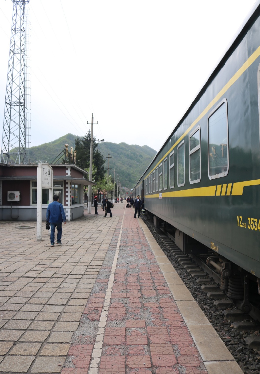 沈丹高铁提速,沈丹线普速列车通过明洞