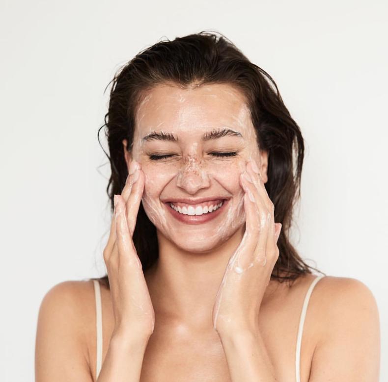 面霜怎么用才是正确的,面霜到底该怎么用才正确