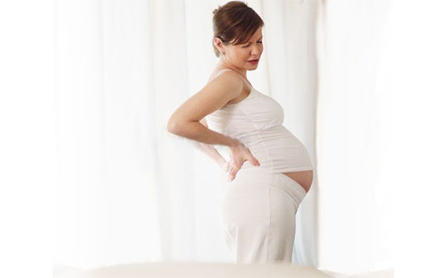 小产后怕冷腰疼,产后腰疼厉害怎么办