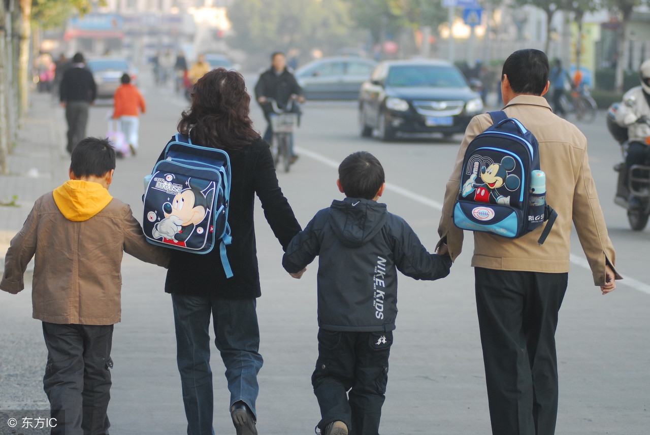 对学校恐惧不想上学怎么办,孩子害怕去学校不想上学怎么办