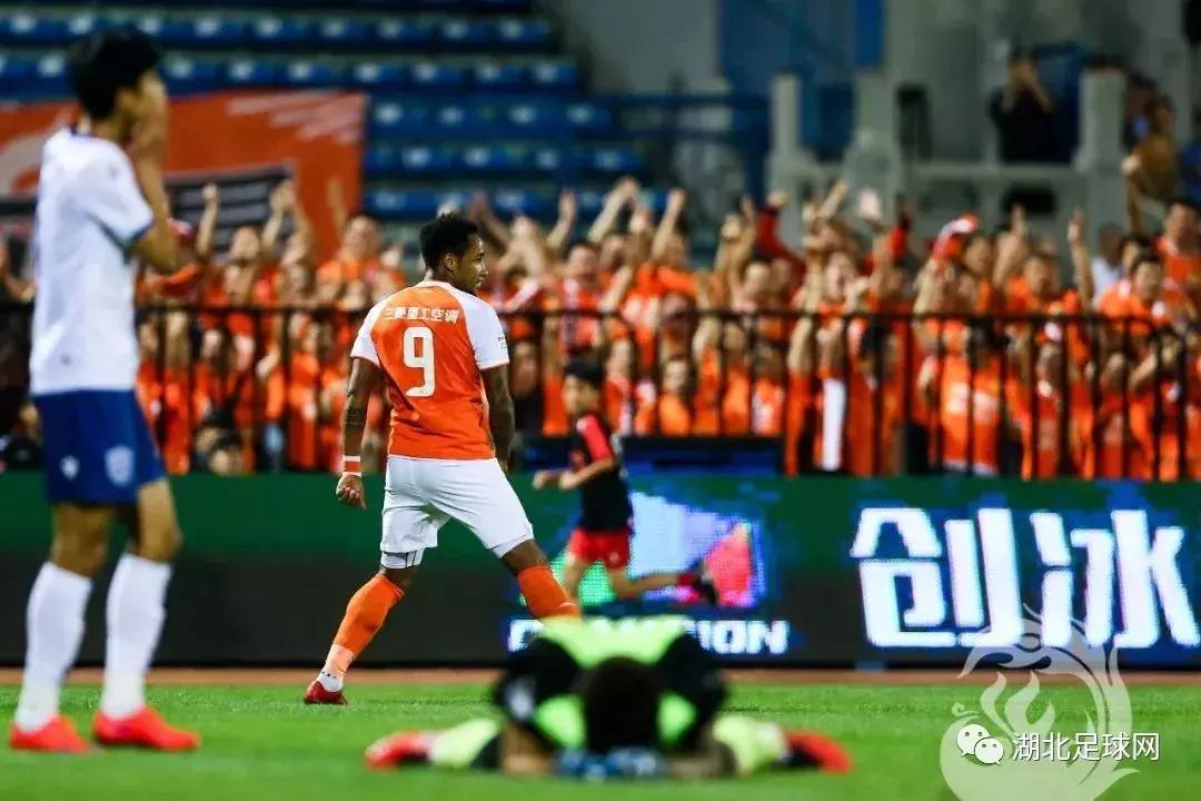 卓尔主场新华路,新华路体育场武汉卓尔