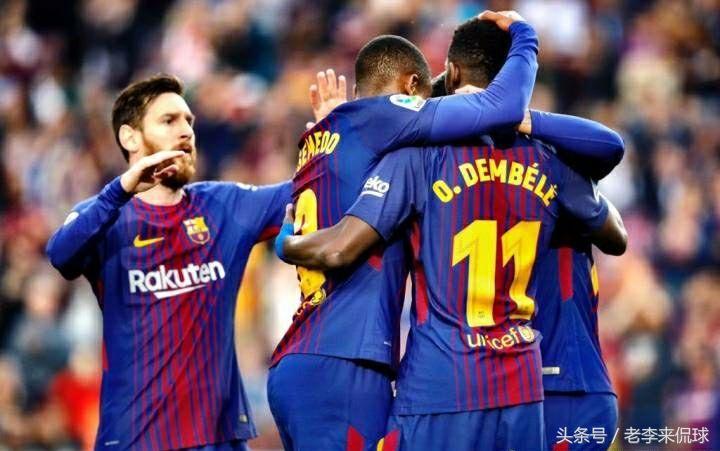 巴萨致敬梅西晒球衣,巴萨球员感动球迷视频