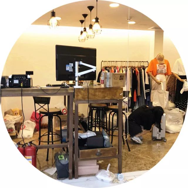 在小红书爆火的产品,在小红书卖衣服