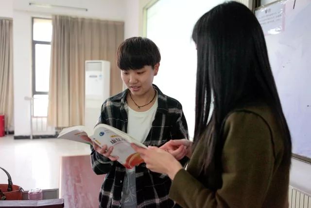 医学生新的一天,医学生的一天在医院