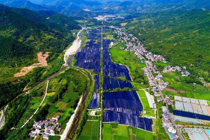 汶川大地震志愿者影集,汶川十年影像