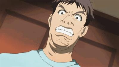 男子被酒店拉黑,男子在走廊上晒香肠