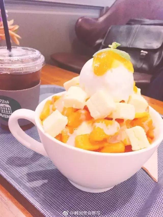 为喜欢自拍的小仙女打造的咖啡店！据说90%的韩国妹子都去打过卡