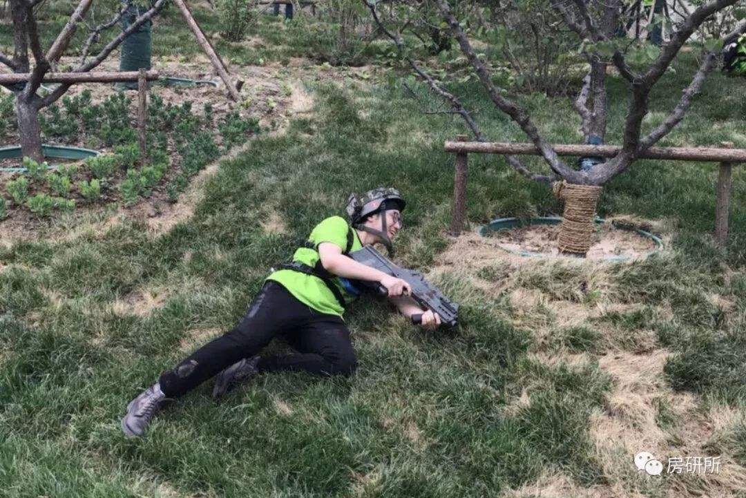 亿元级半山公园爆发“枪战”西山艺境火热“吃鸡”