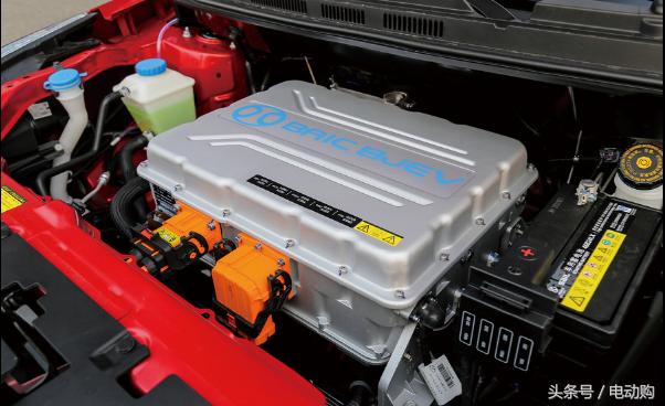 北汽ex360和ex200,北汽ex360对比车型